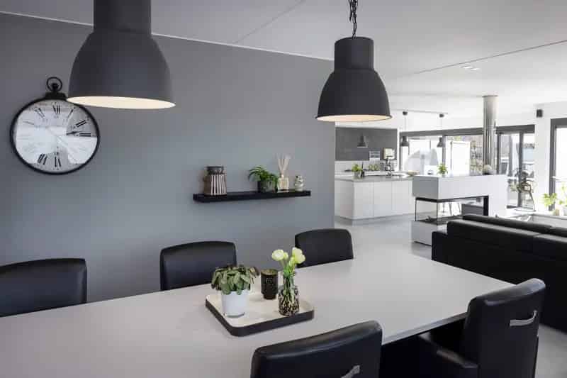Jonge Energetische Villa met Polyvalente Kelder