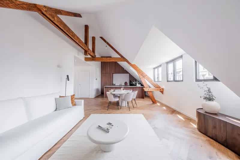 Gerenoveerd Penthouse 3 slaapkamers Hove