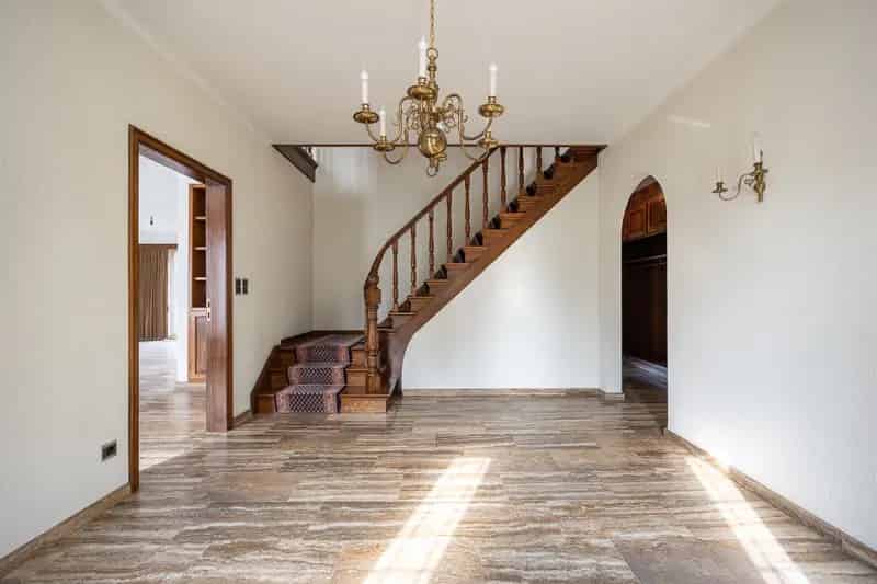 Statige Villa te Ravels met Kantoor en Ruim Perceel