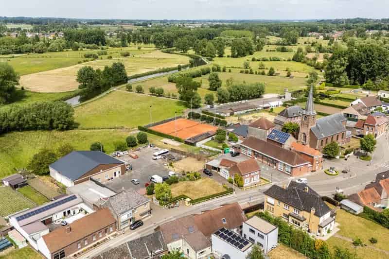 Investeringsproject 4123m2 2 Woningen Loods