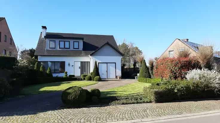Vrijstaande woning te Schulen 9 are 3 slaapkamers