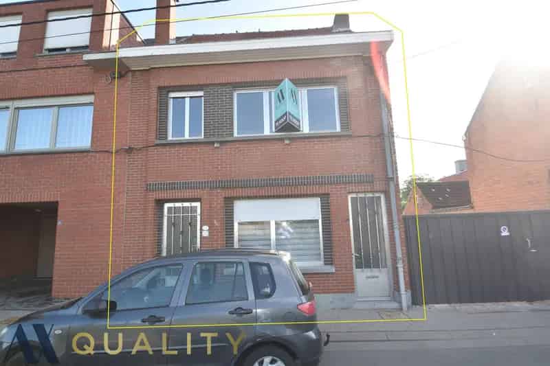 Halfopen Woning te Renoveren 3 slaapkamers Koer