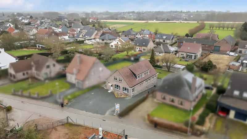 Huis te huur Outer: Ruime Open Bebouwing met Praktijkruimte