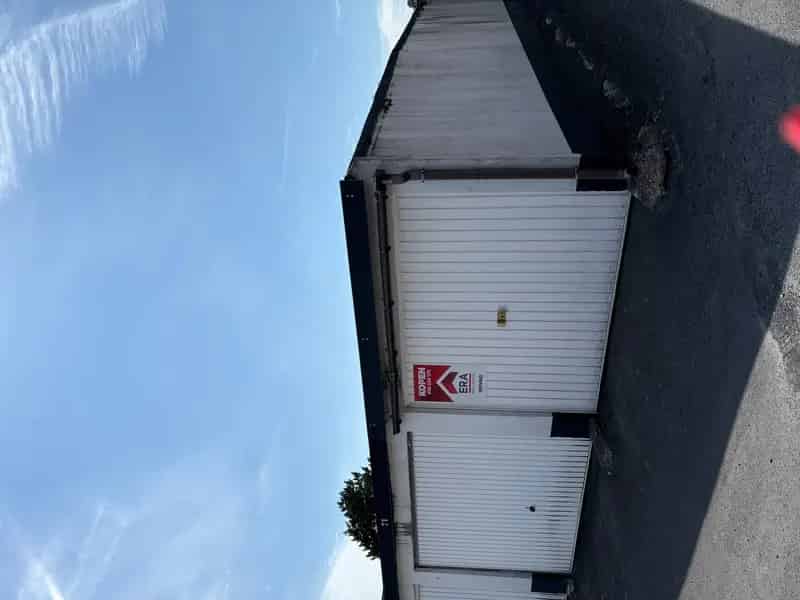 Garage te koop De Panne Rustige ligging Nabij centrum en zee