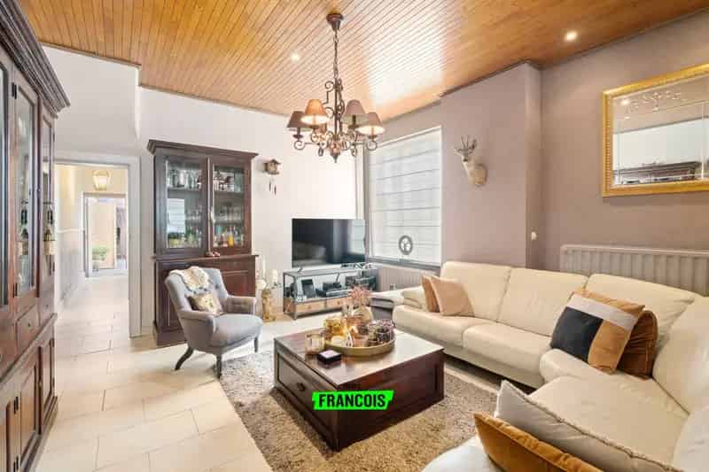 Instapklare woning met garage Sint-Lievens-Houtem