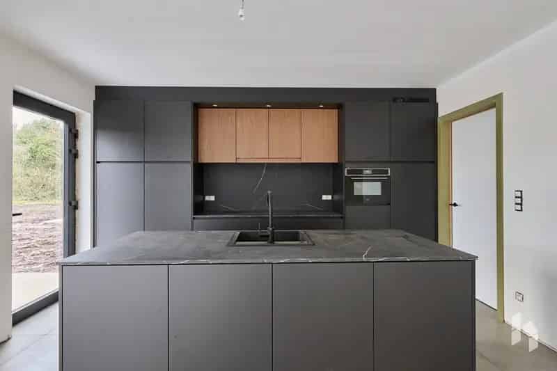 Moderne BEN woning te koop 3 slaapkamers 980m2