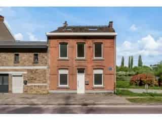 Huis te koop Hoei 2 slaapkamers tuin parking