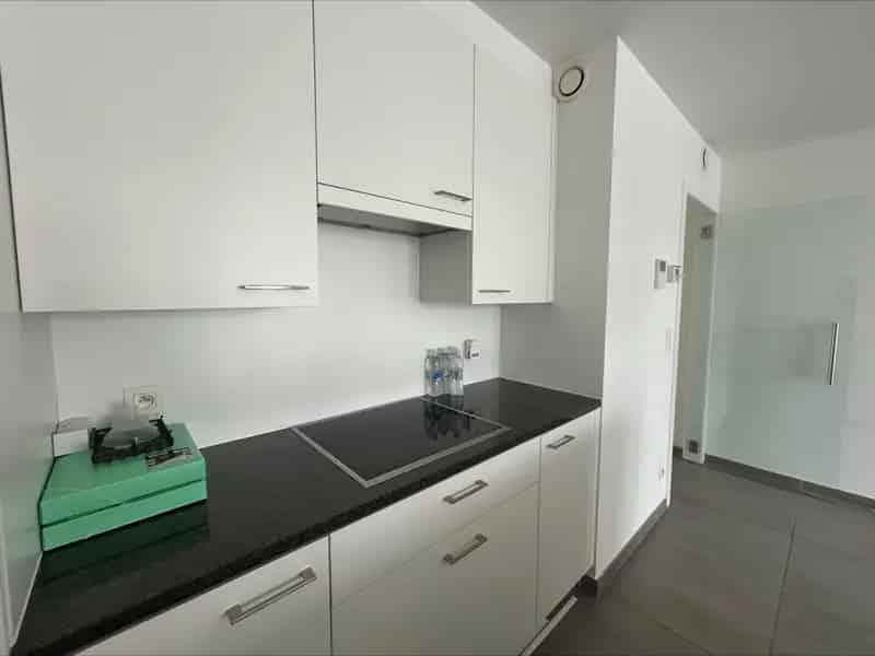 Appartement te Huur Mariakerke: Zonnig Terras Garage 2 slaapkamers