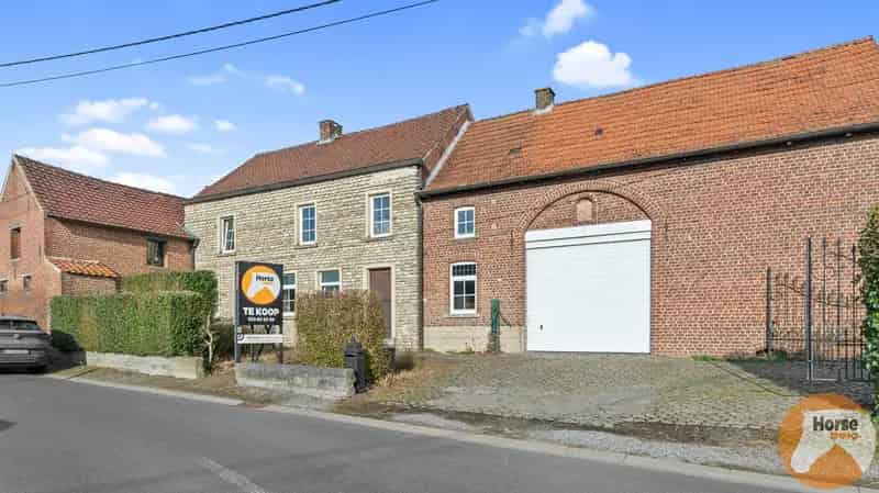Huis te koop Galmaarden: Unieke woning met grote werkplaats