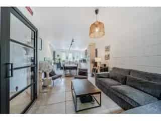 Duplex te Koop Bouffioulx 2 slaapkamers Terras Garage