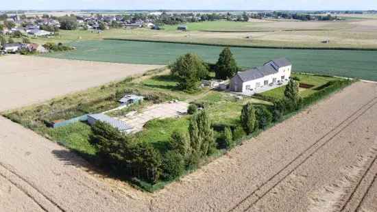 Uitzonderlijk landgoed met manege, stallen en weide