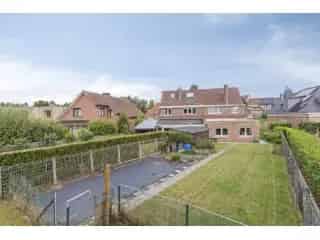 Huis te Koop Itterbeek - 3 slaapkamers, garage en tuin