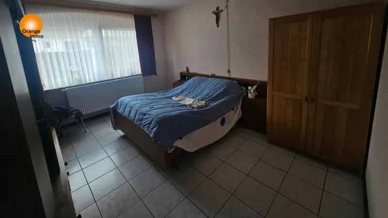 Bungalow 2 slaapkamers grote tuin rustig gelegen