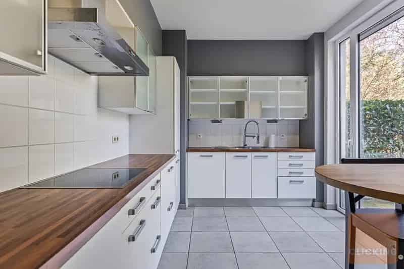 Appartement te huur Brussel 3 slaapkamers ruim terras