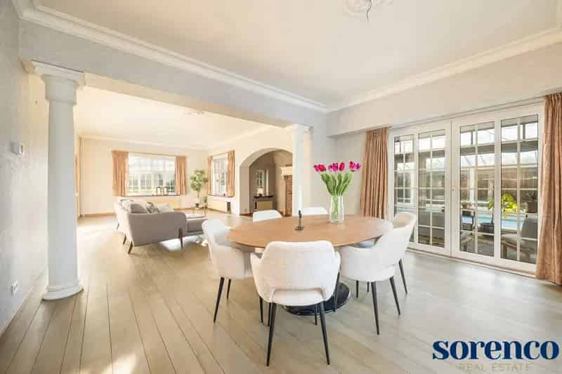 Huis te huur Brasschaat: Charmante villa met zwembad