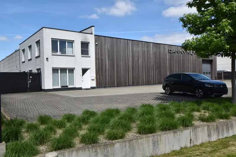 Te Koop: Ruime 2-Slaapkamerwoning met Tuin