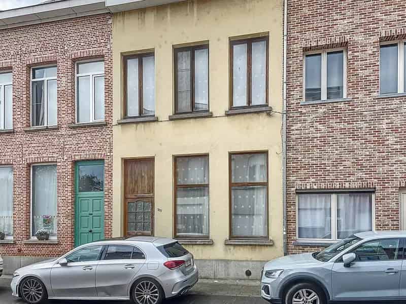 Huis te Huur Het Lisp: Ruime Deels te Renoveren Woning