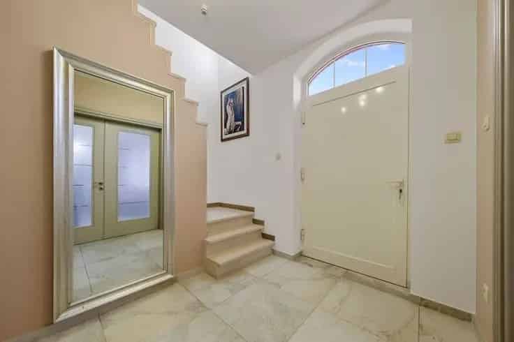 Zeer Ruime Energiezuinige Villa Nabij Roeselare