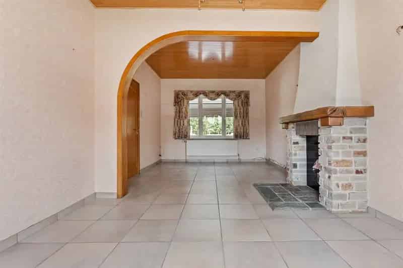 Woning 200m² Grote Tuin 2411m² Kermt