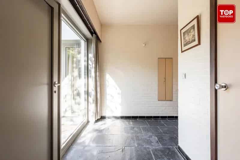 Ruime Jaren 70 Villa te Mariakerke Kolegem