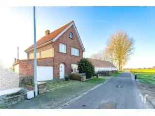 Huis te koop Jabbeke - Landelijke woning met renovatiepotentieel