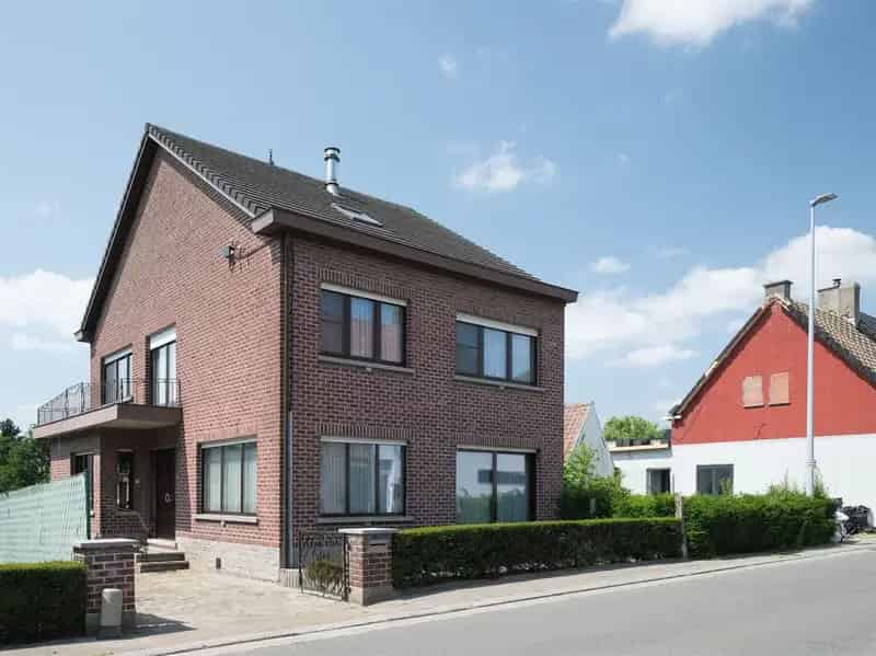 Solide en Ruime Woning Te Koop