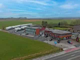 Industrie te koop Ninove 5 appartementen Handelspanden Carwash