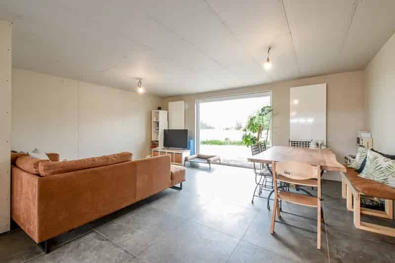 Gerenoveerde woning met 2 slaapkamers te koop