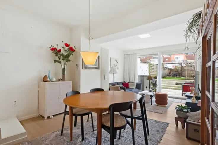 Huis Te Koop Laken 2 Slaapkamers Garage Terras Tuin