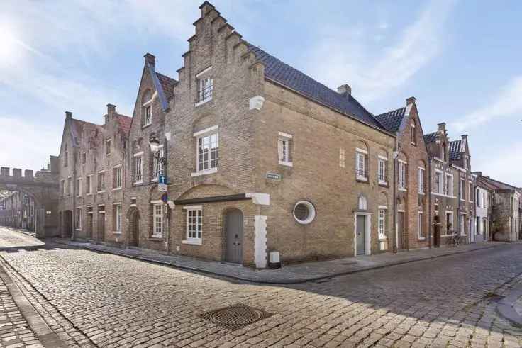 Huis Te Koop Brugge Centrum Gerenoveerd 3 Slaapkamers