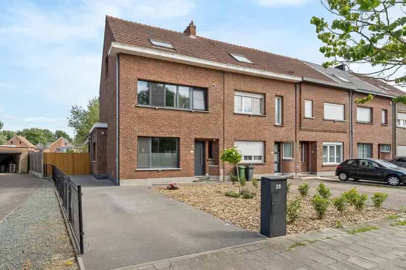 Huis te huur Rumst 5 slaapkamers grote tuin gerenoveerd