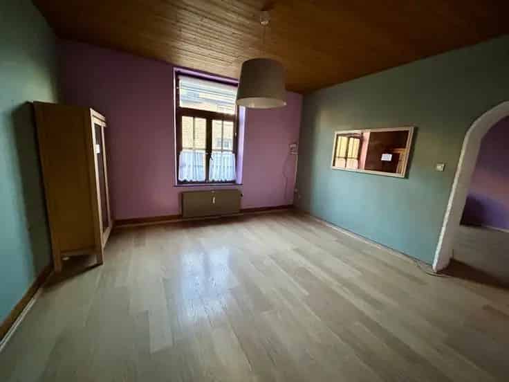 Ruime 4 Slaapkamer Huis Te Koop Nabij Park