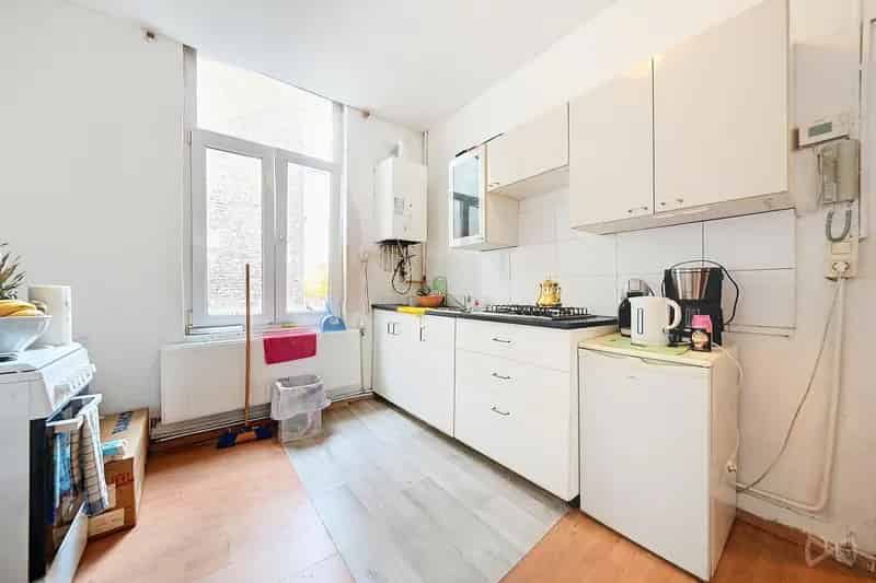 Appartementsgebouw 4 Slaapkamers Molenbeek