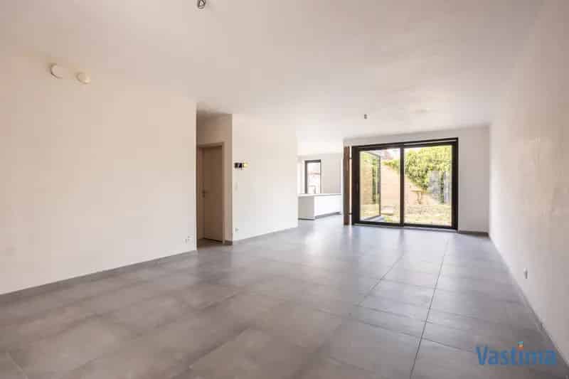 Huis te koop Denderleeuw: Ruime nieuwbouwwoning met tuin en garage