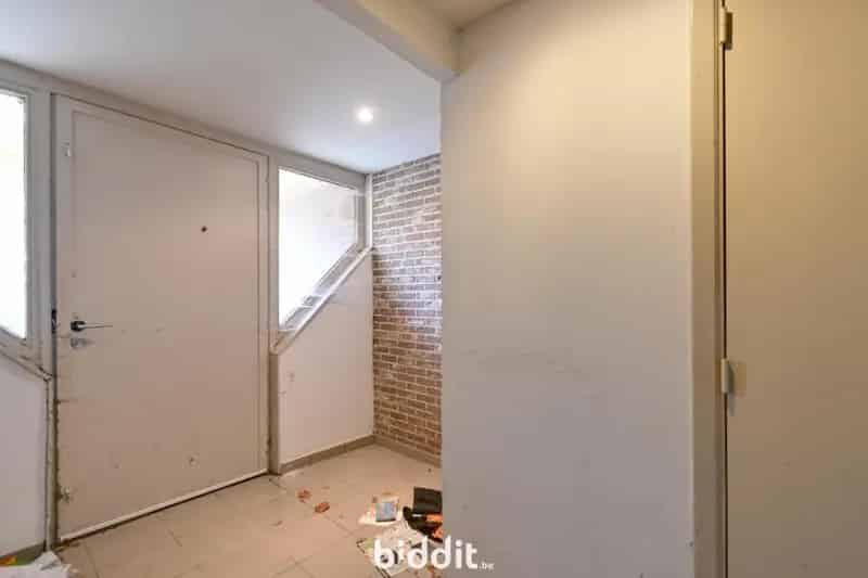 Te renoveren woning Haasdonk centrum