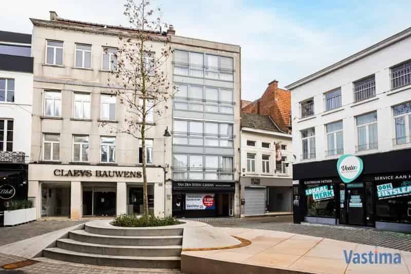 Kantoor te koop Aalst - Modern en gerenoveerd