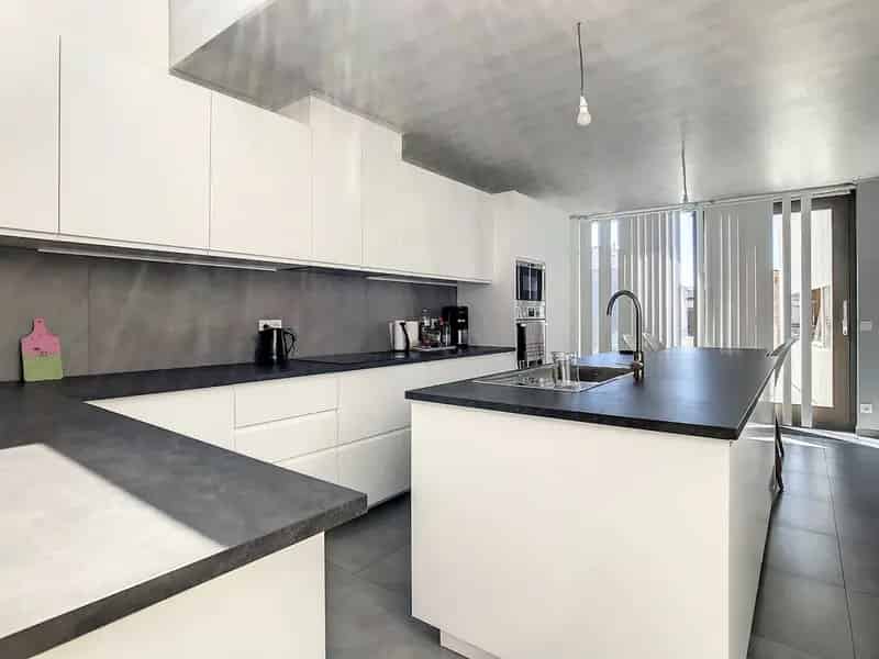 Gerenoveerde woning 2 slaapkamers tuin Boezinge