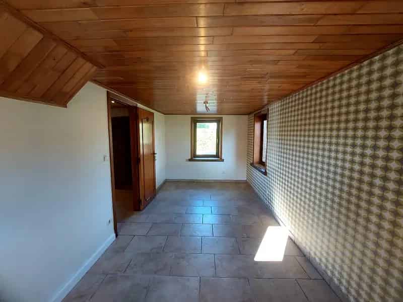 Huis te koop Grammene: Grote tuin, garage, 2 slaapkamers