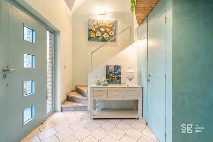 Huis te koop De Pinte - Op te frissen woning