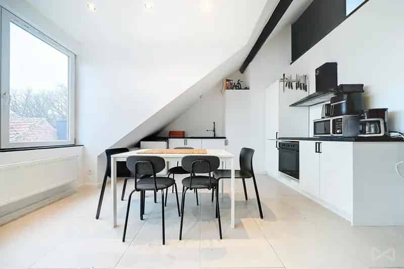 Duplex 2 slaapkamers te huur Jette