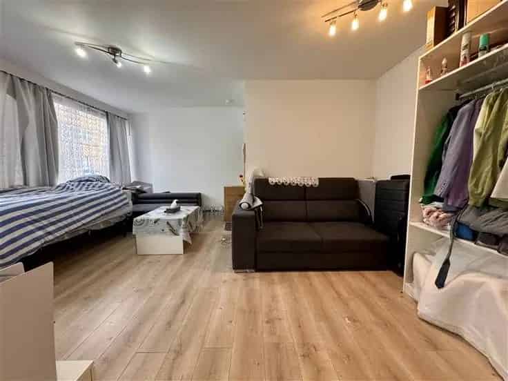 Studio Te Koop Verhuurd