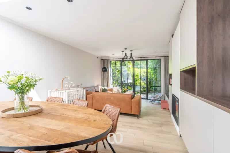 Gerenoveerde woning te Oudenaarde - 3 slaapkamers - 2 badkamers