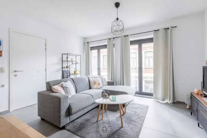 Appartement te koop: Instapklaar 1 slaapkamer nabij station en Grote Markt
