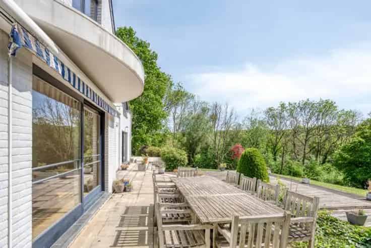 Luxe Villa te Koop in Rustige Woonwijk