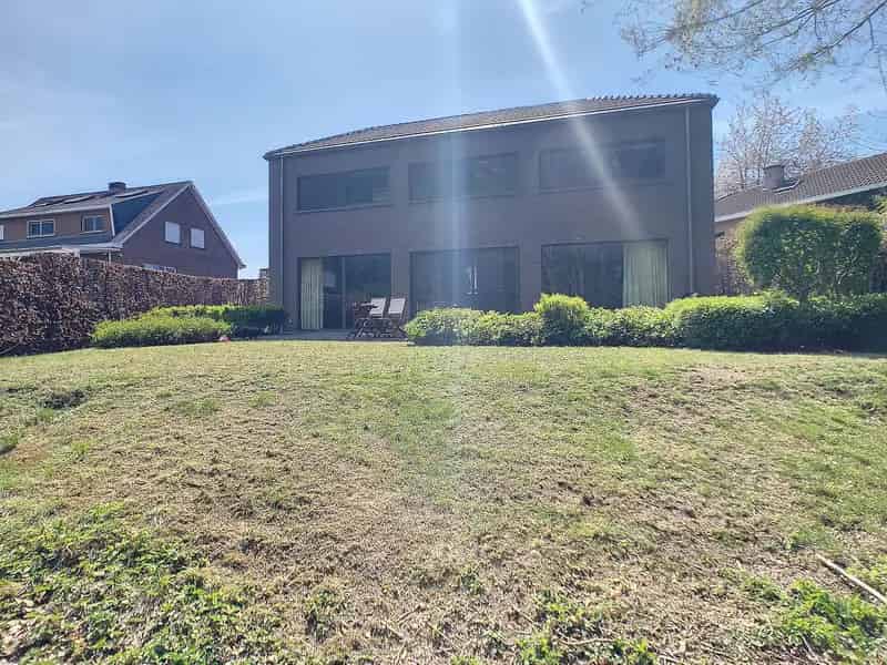 Moderne Villa te Tervuren Nabij Bos en Scholen