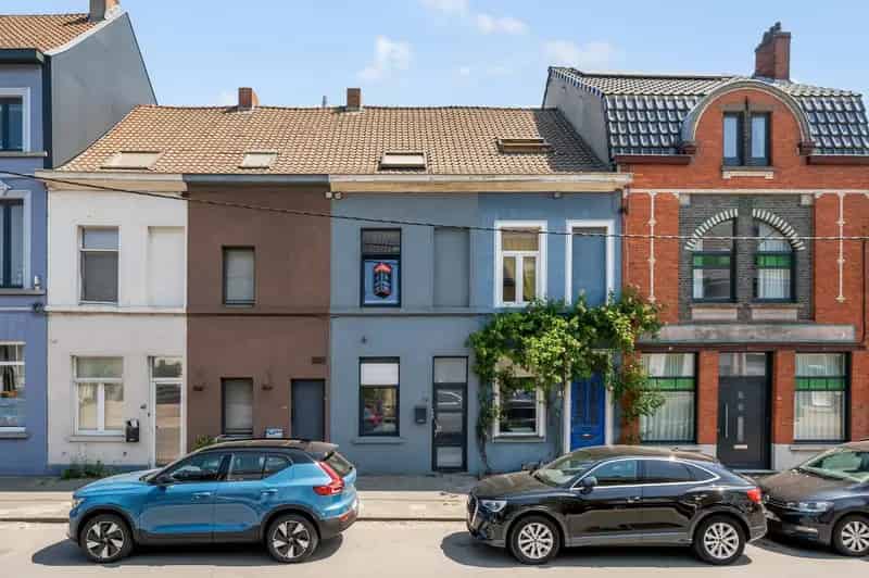 Huis te koop Gent: charmante stadswoning nabij winkels en openbaar vervoer