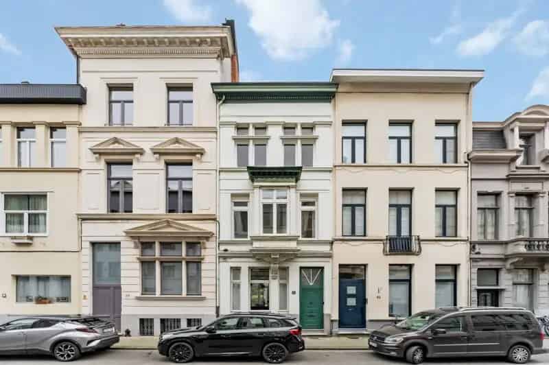 Herenhuis Te Antwerpen Deurne - Luxe Villa met 5 slaapkamers