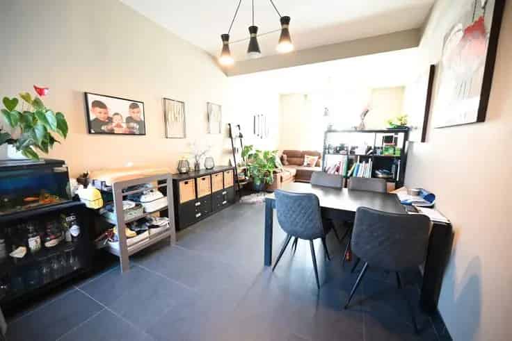 Huis Te Koop: Instapklare Gezinswoning Nabij Station