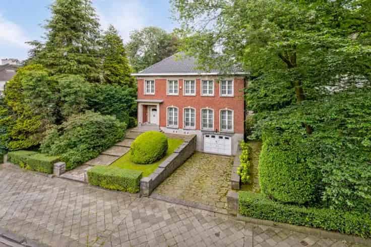 Villa Te Koop 6 slaapkamers Grote Tuin 524m²