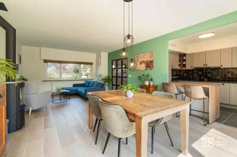 Huis te huur De Pinte: Gerenoveerde woning met tuin en garage